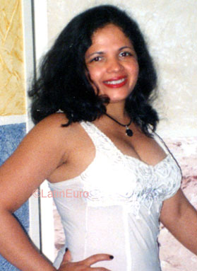 Date this hot Brazil girl Betanion from BOA VISTA B9254