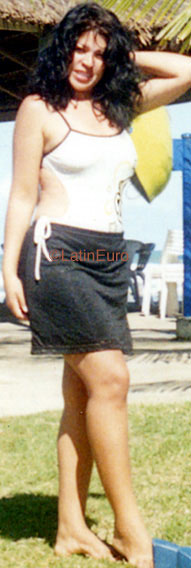 Date this charming Brazil girl Maria from UMUARAMA B9235