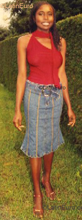 Date this nice looking Any Country girl Pauline from  A9515