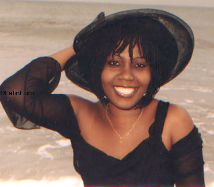 Date this georgeous Gabon girl Elisee from  A9815