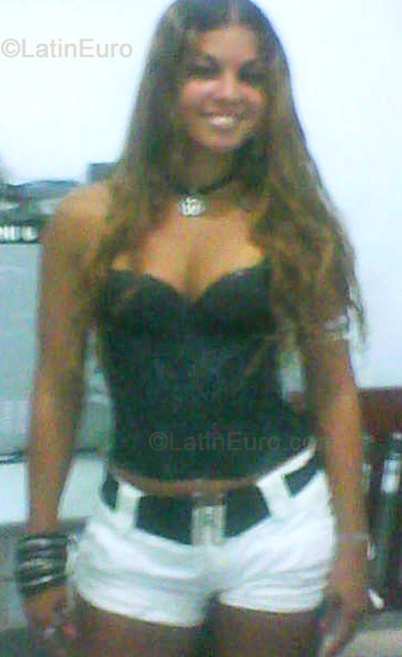 Date this fun Brazil girl Lena-Brazi from Maceio B-154