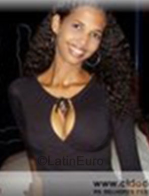 Date this funny Brazil girl Viviane from Cuiaba B-232