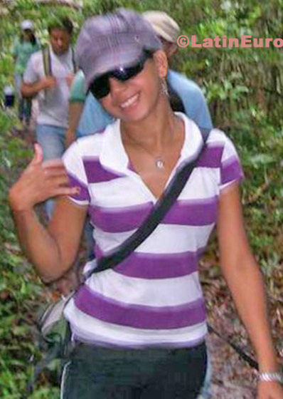 Date this pretty Brazil girl Clecia from Natal B-35