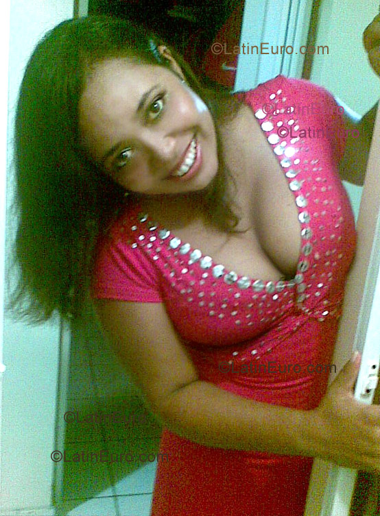 Date this good-looking Brazil girl Ligia from Sao Luis B1011