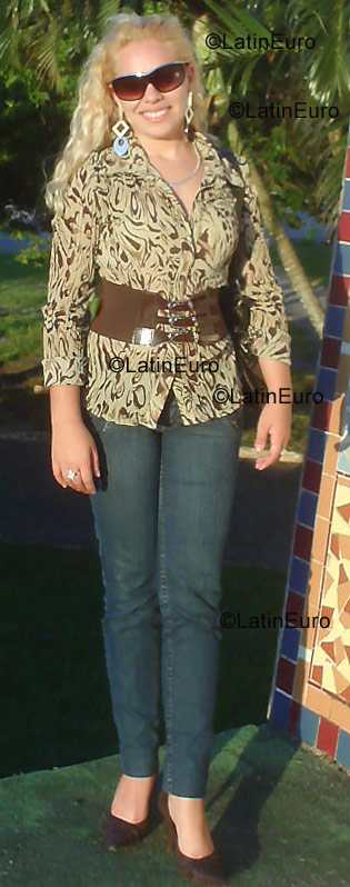 Date this delightful Brazil girl Lilian-Bra from Criciuma B1016