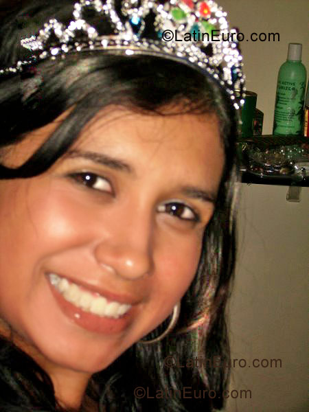 Date this beautiful Brazil girl Natalia from Petropolis B1024