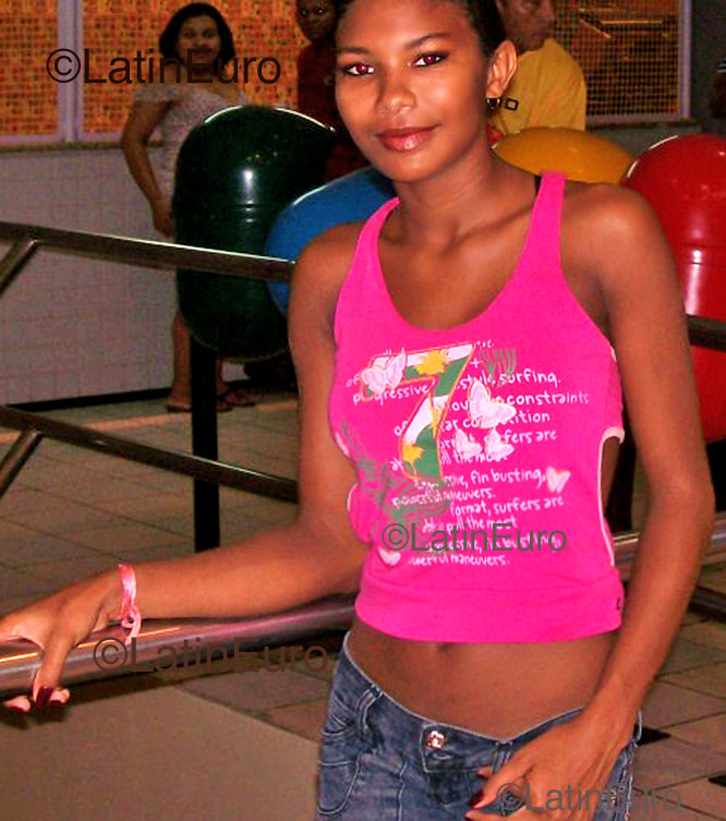 Date this tall Brazil girl Yranyldes from Sao Luis B1047