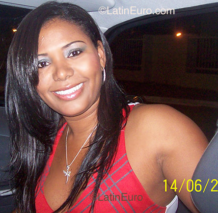 Date this sultry Brazil girl Fernanda from Lauro de Freitas B1061