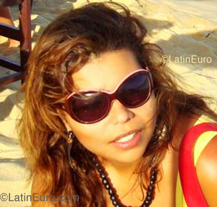 Date this funny Brazil girl Rachel from Itabuna B1096