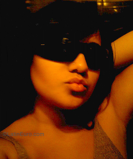 Date this young Brazil girl Caroline from Sao Paulo B1145