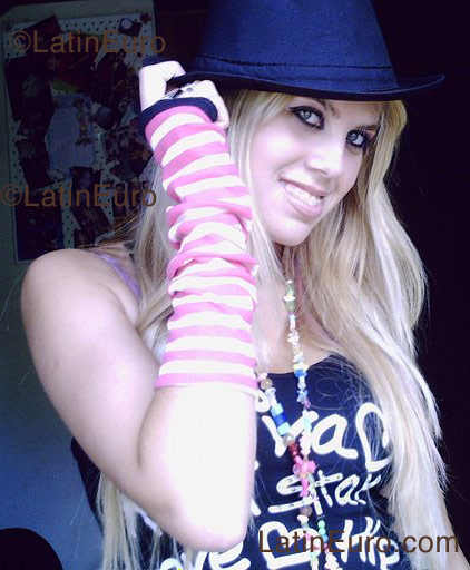 Date this passionate Brazil girl May from Joao Pessoa B1156