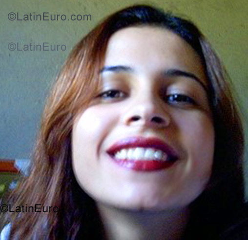 Date this nice looking Brazil girl Franciane- from Barra Mansa B1181