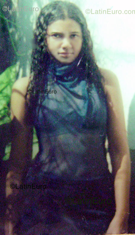 Date this good-looking Brazil girl Francinete from Teresina B1201