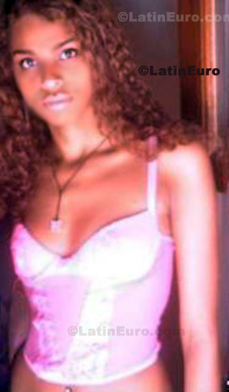 Date this charming Brazil girl Vivi-Brazi from Duque De Caxias B121