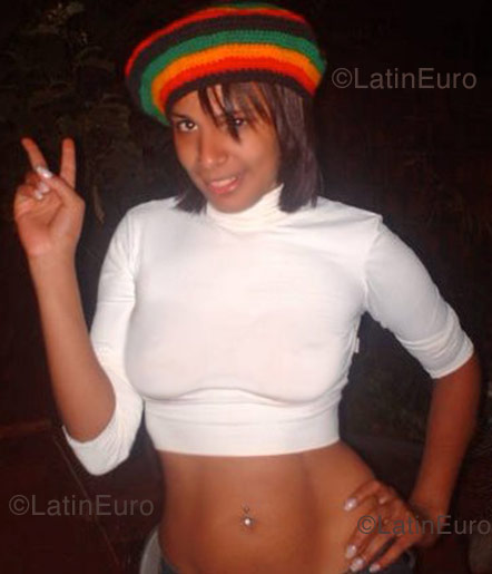 Date this tall Brazil girl Joselene from Goiania B1212