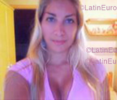 Date this hot Brazil girl Claudia from Palhoca B1225