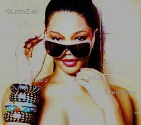 Date this young Brazil girl Thais from Birigui B1258