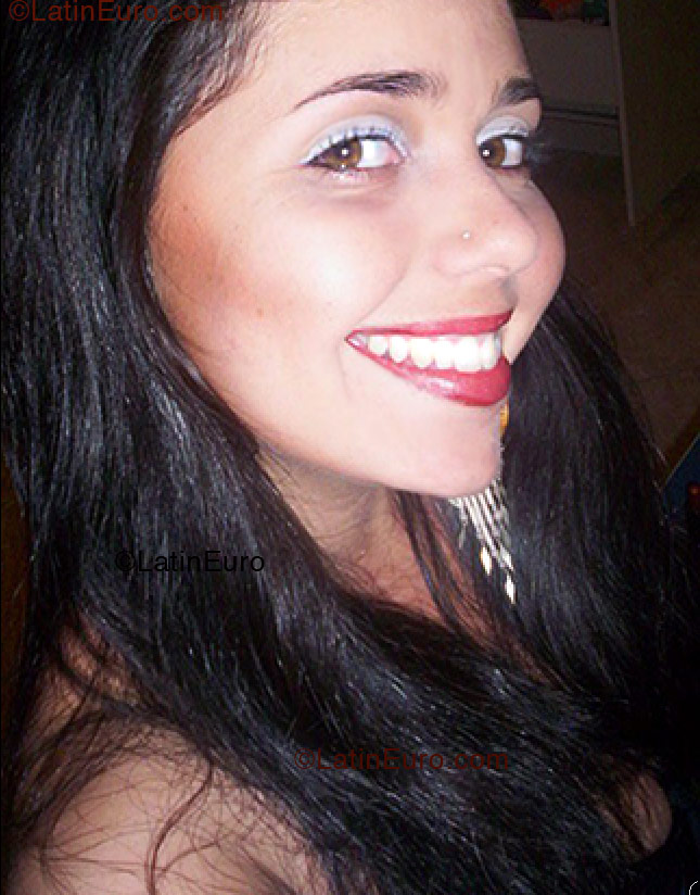 Date this cute Brazil girl Camila from Indaiatuba B1277