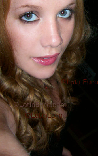 Date this nice looking Brazil girl Claudia from Concordia B1307