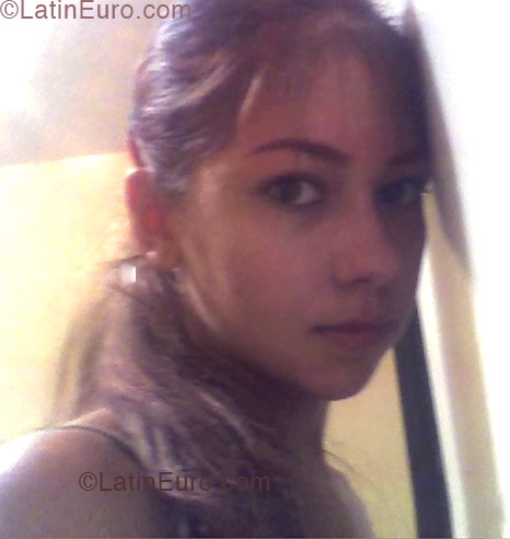 Date this athletic Brazil girl Karina from Campina Grande B1324