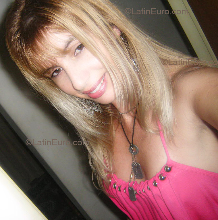 Date this funny Brazil girl Elisangela from Mirandopolis B1376