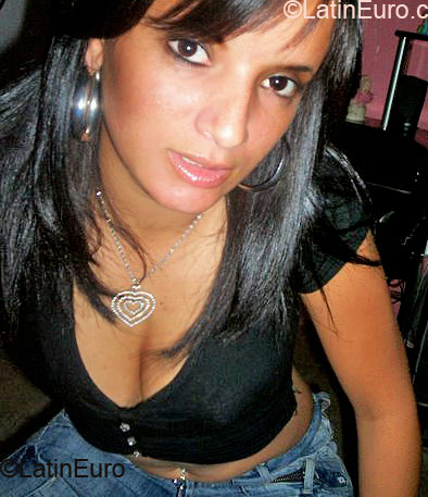 Date this passionate Brazil girl Ludimilly from Vitoria Da Conquista B1392