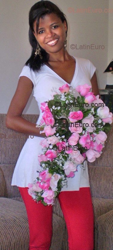 Date this charming Brazil girl Ana from Tres  Coracoes B1399
