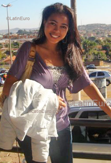 Date this good-looking Brazil girl Sueli from Araguaina B1417