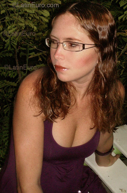 Date this cute Brazil girl Kelly from Mossoro B1585