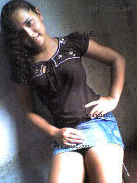 Date this delightful Brazil girl Israelita from Quixada B1610