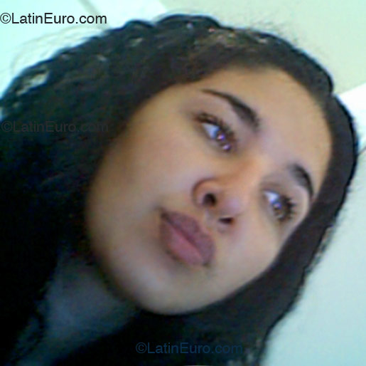 Date this sensual Brazil girl Ana from Porto Alegre B1693
