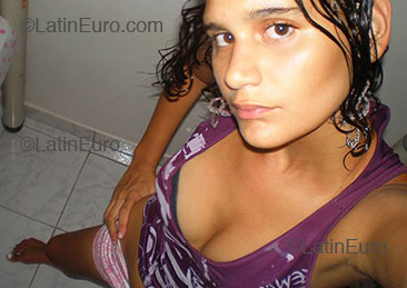 Date this sensual Brazil girl Paola from Juazeiro B1697