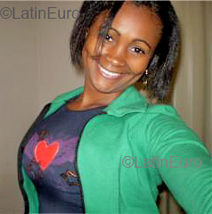 Date this stunning Brazil girl Raquel from Sao Luis B1723