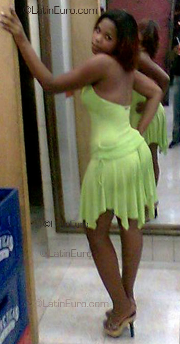 Date this passionate Brazil girl Amanda from Duque de Caxias B1750