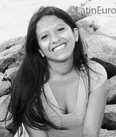 Date this attractive Brazil girl Gleicy from Fortaleza B1788