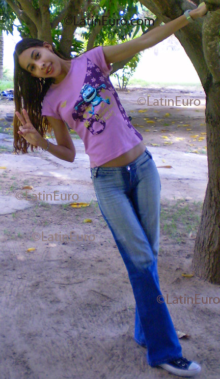 Date this fun Brazil girl Ligia from  B1816