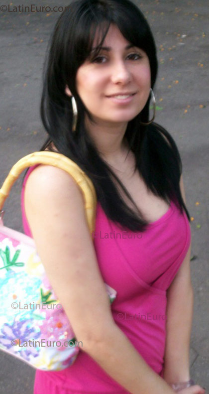 Date this stunning Brazil girl Karina from Sao Paulo B1817