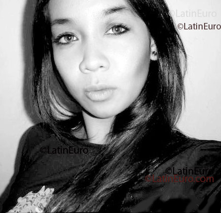 Date this cute Brazil girl Sathy from  B1819