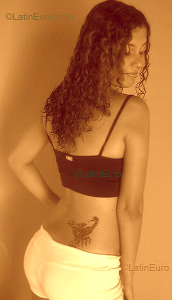 Date this stunning Brazil girl Jacki from Goiania B1856