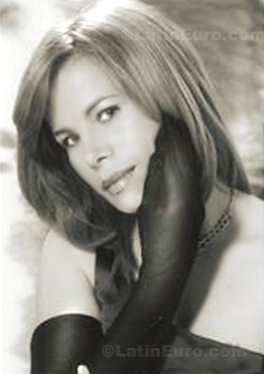 Date this cute Brazil girl Ana from Ribeirao Branco B197