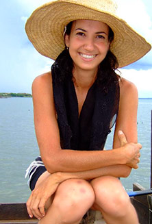 Date this charming Brazil girl Maria from  B1986