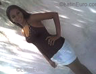 Date this stunning Brazil girl Gleyssiane from Fortaleza B2000