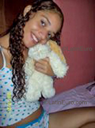 Date this cute Brazil girl Kelly from  B2039