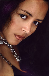 Date this good-looking Brazil girl Sulene from  B2069