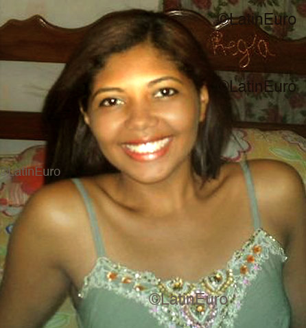 Date this happy Brazil girl Charlene from COQUEIRO B2276
