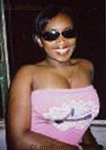 Date this good-looking Brazil girl Carla from Belo Horizonte B2323