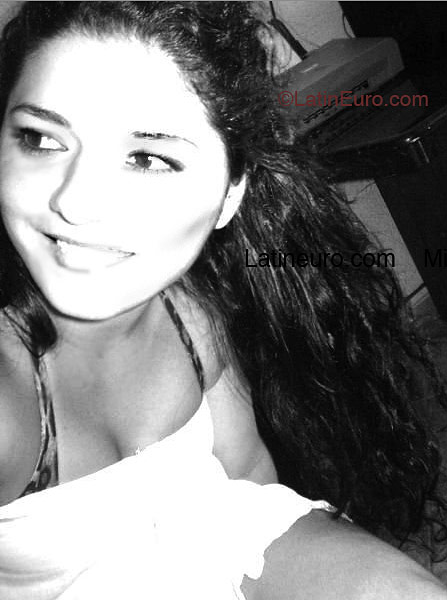 Date this hot Brazil girl Simone- from  B2398