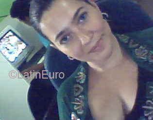 Date this voluptuous Brazil girl Vivian from APARECIDA DE GOIANIA B2437