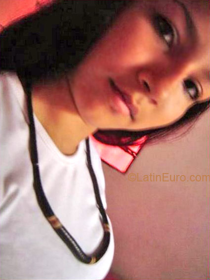 Date this gorgeous Brazil girl Elka from SAO JORGE B2456