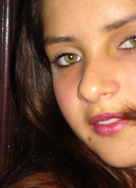 Date this georgeous Brazil girl Andressa from  B2461